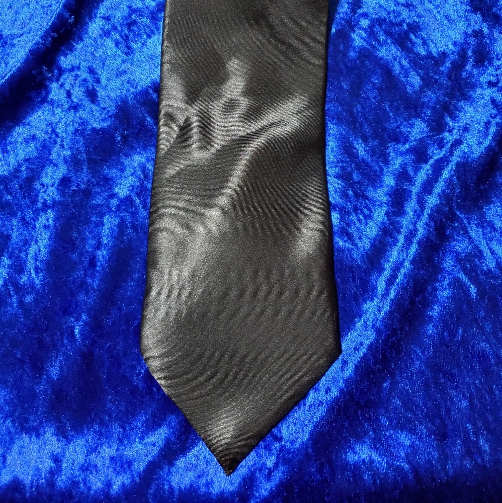 Daniel Ellissa Dress Tie